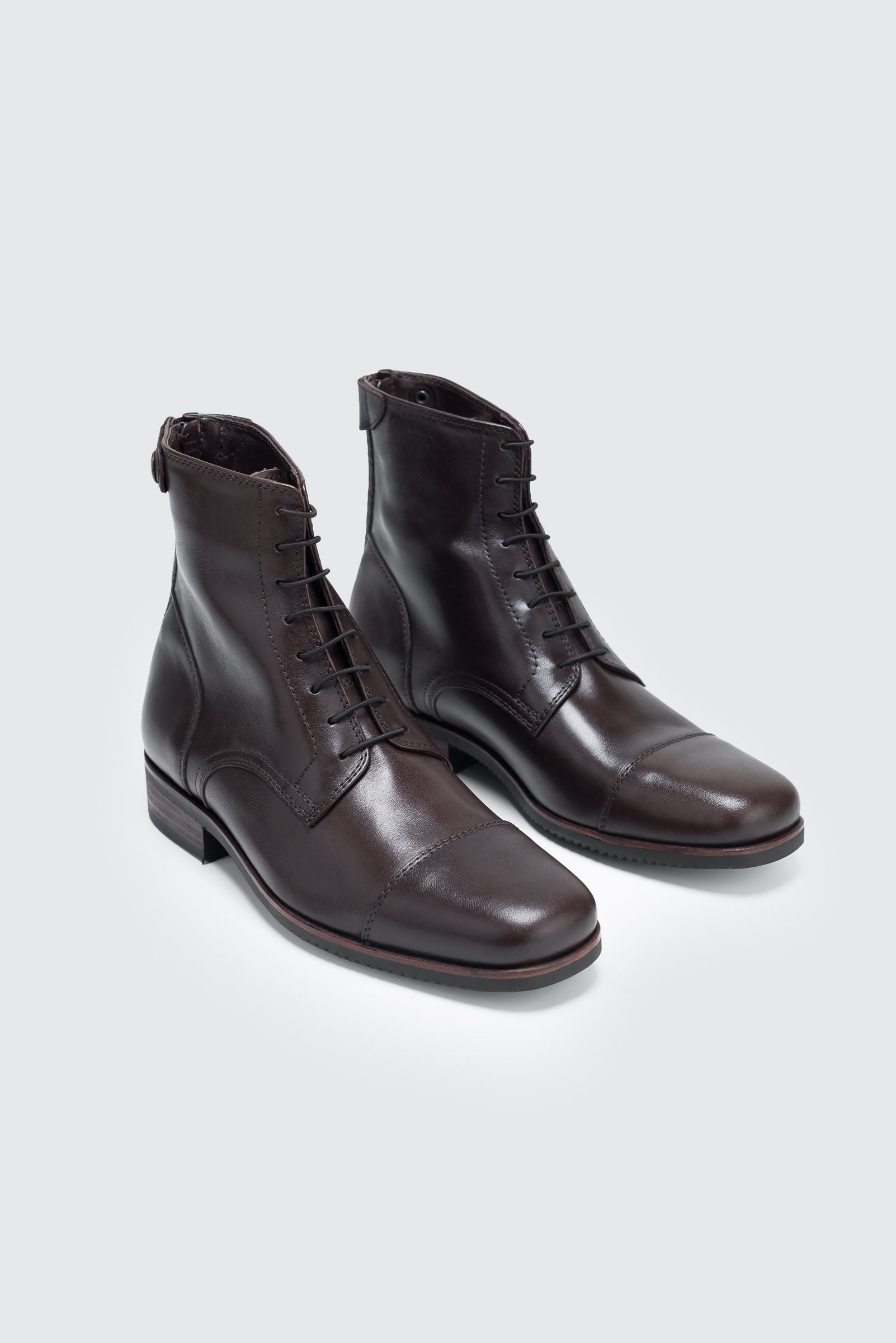 Riding boots handmade in Italy with certified leathers