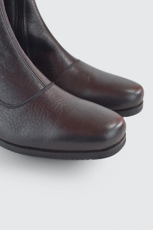 06 grained black