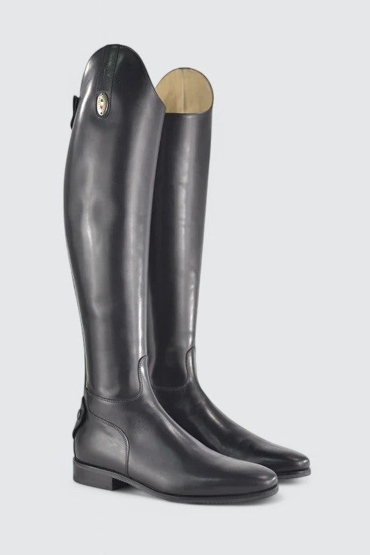 101 black size 38  (heigth 47cm)