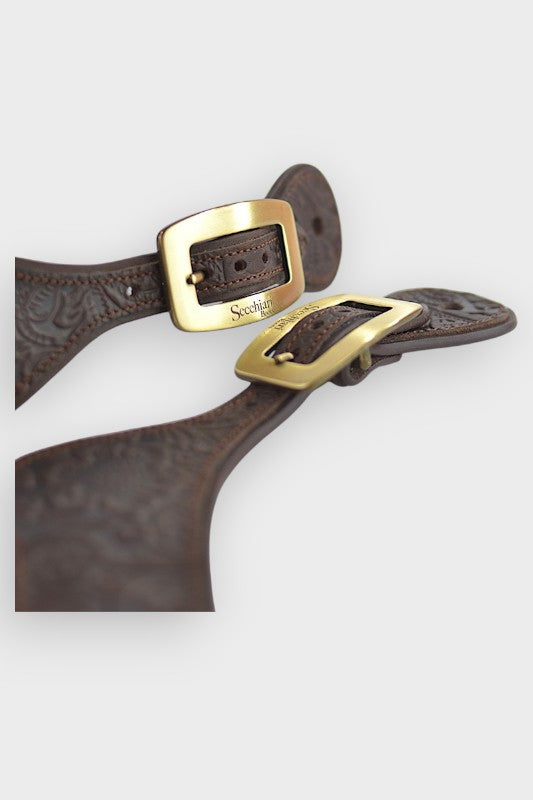 Citrus flowers dark brown