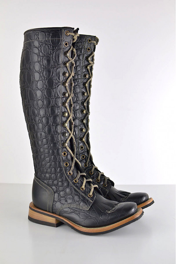 Corina black crocco